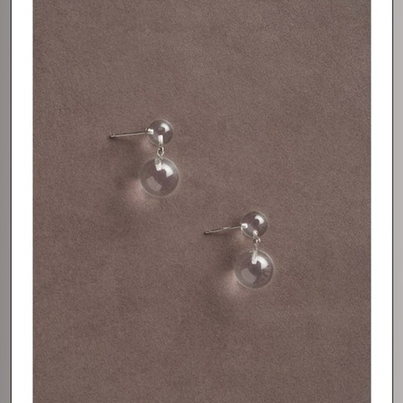 Sophie Buhai • Everyday Boule Earrings • Quartz - Picture 3 of 7